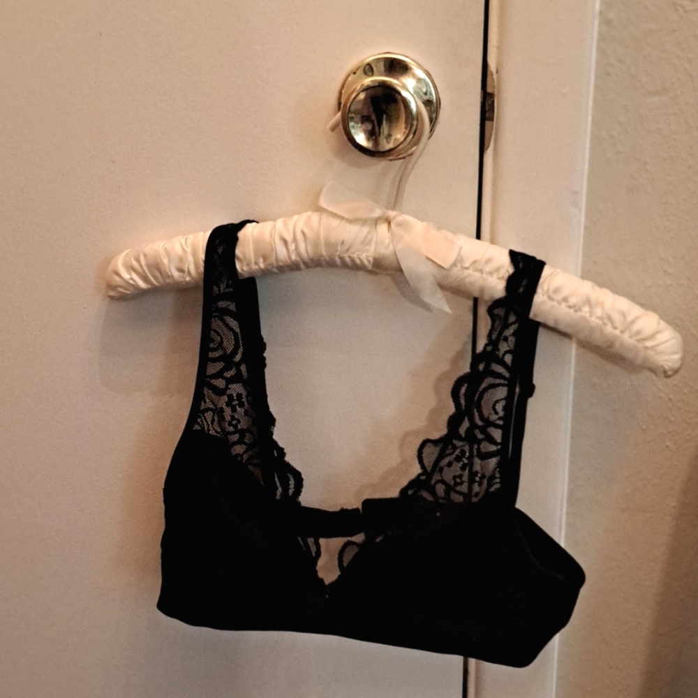 PINK VS lacy elegance bra